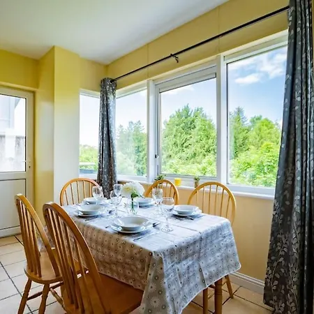 Comfortable 3 Bedroom With Parking 公寓 *
